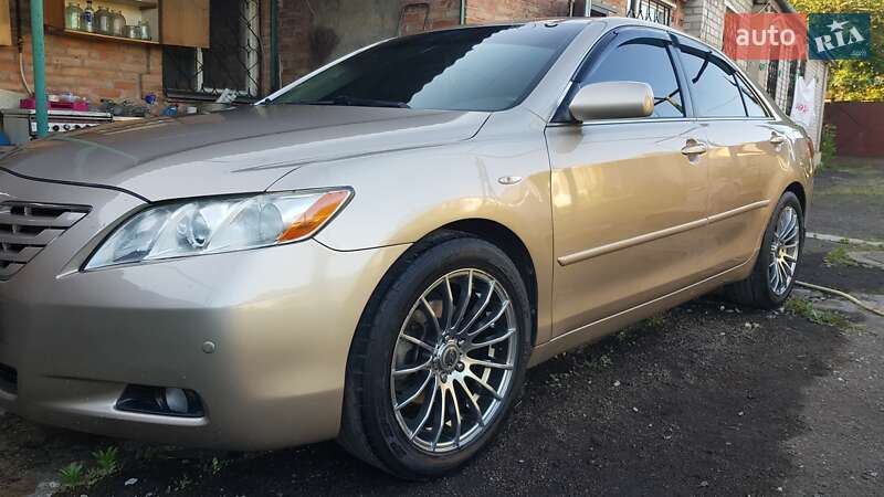 Седан Toyota Camry 2007 в Краматорську
