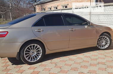 Седан Toyota Camry 2007 в Краматорске