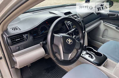 Седан Toyota Camry 2012 в 