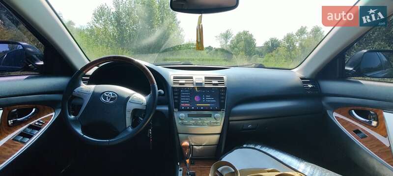 Седан Toyota Camry 2008 в Павлограде