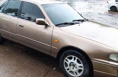 Седан Toyota Camry 1991 в Чернигове