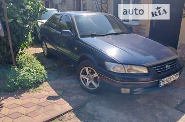 Седан Toyota Camry 1996 в Одессе