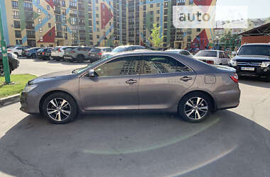 Седан Toyota Camry 2017 в 