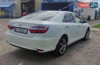 Седан Toyota Camry 2015 в Полтаві