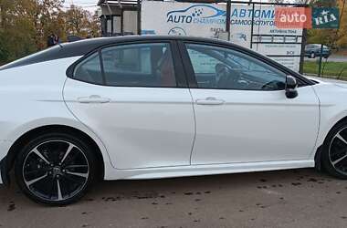 Седан Toyota Camry 2019 в Первомайську