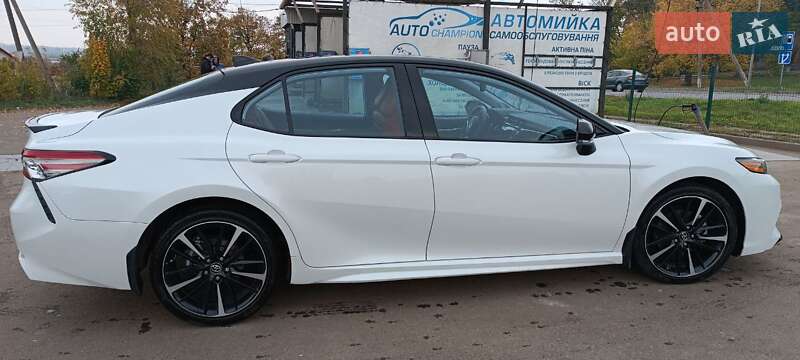 Седан Toyota Camry 2019 в Первомайске