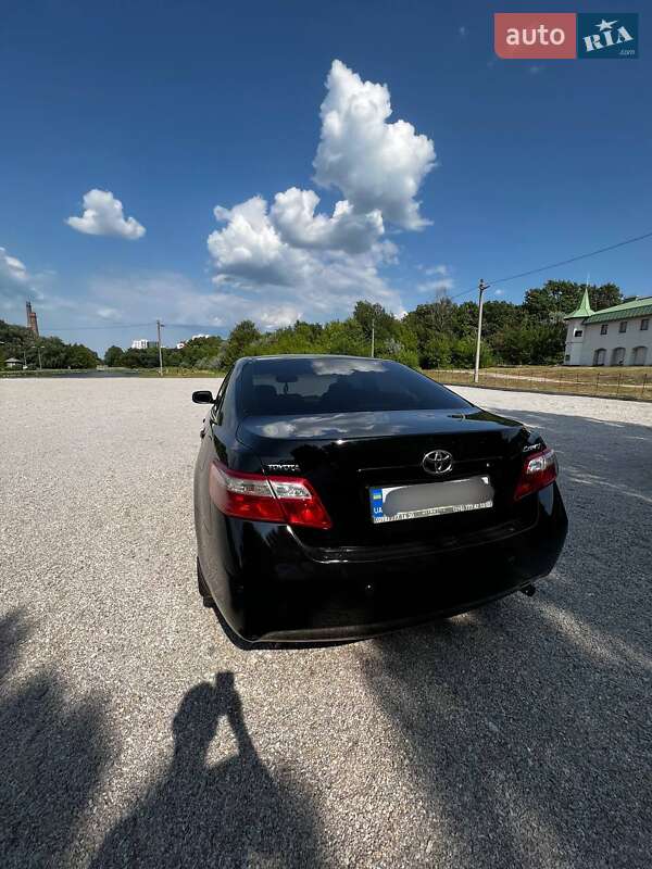 Седан Toyota Camry 2008 в Каменском фото 17 Седан Toyota Camry 2008 в Каменском