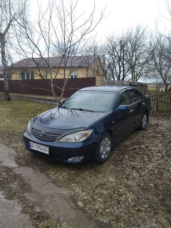 Седан Toyota Camry 2001 в Барышевке