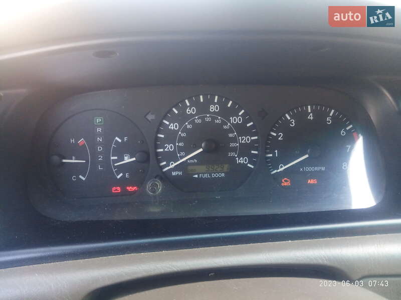 Седан Toyota Camry 2000 в Одессе