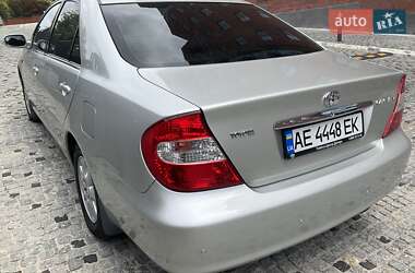 Седан Toyota Camry 2004 в Дніпрі