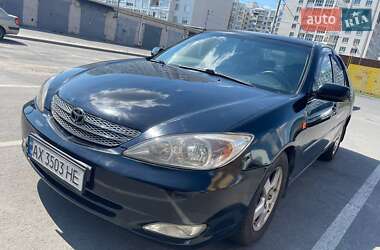 Седан Toyota Camry 2003 в Чернигове