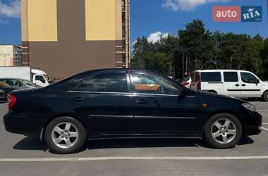 Седан Toyota Camry 2003 в Чернигове