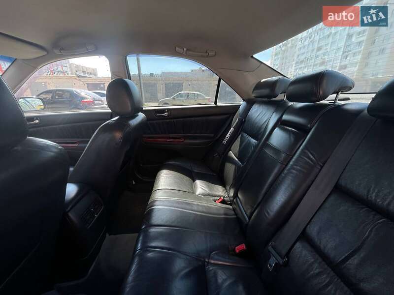 Седан Toyota Camry 2003 в Чернігові