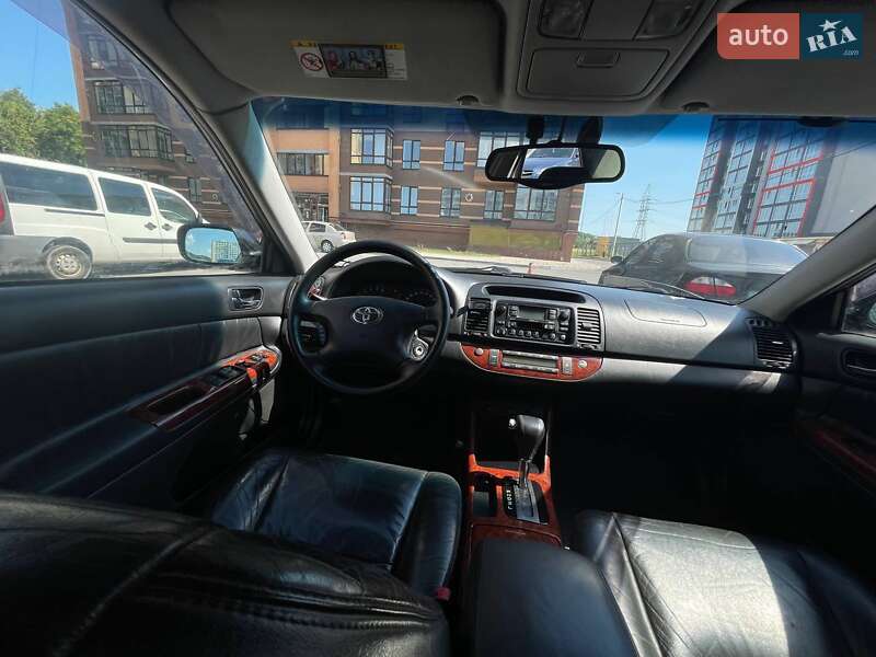 Седан Toyota Camry 2003 в Чернігові