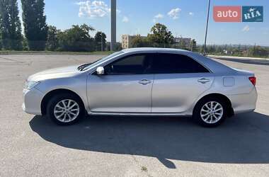 Седан Toyota Camry 2013 в Харькове