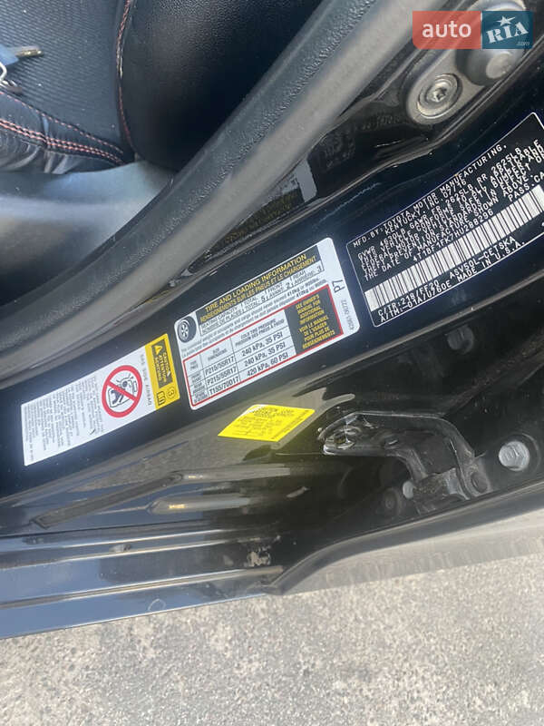 Седан Toyota Camry 2016 в Чернигове