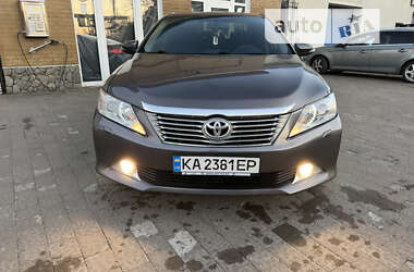 Седан Toyota Camry 2013 в Стрые