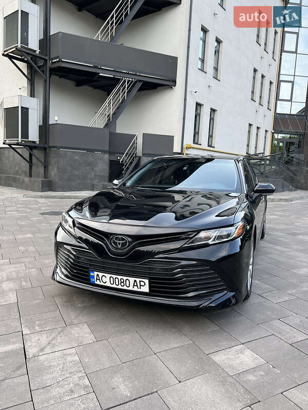 Toyota Camry 2017