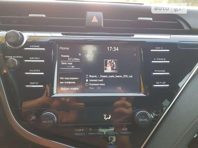 Седан Toyota Camry 2018 в Кропивницком