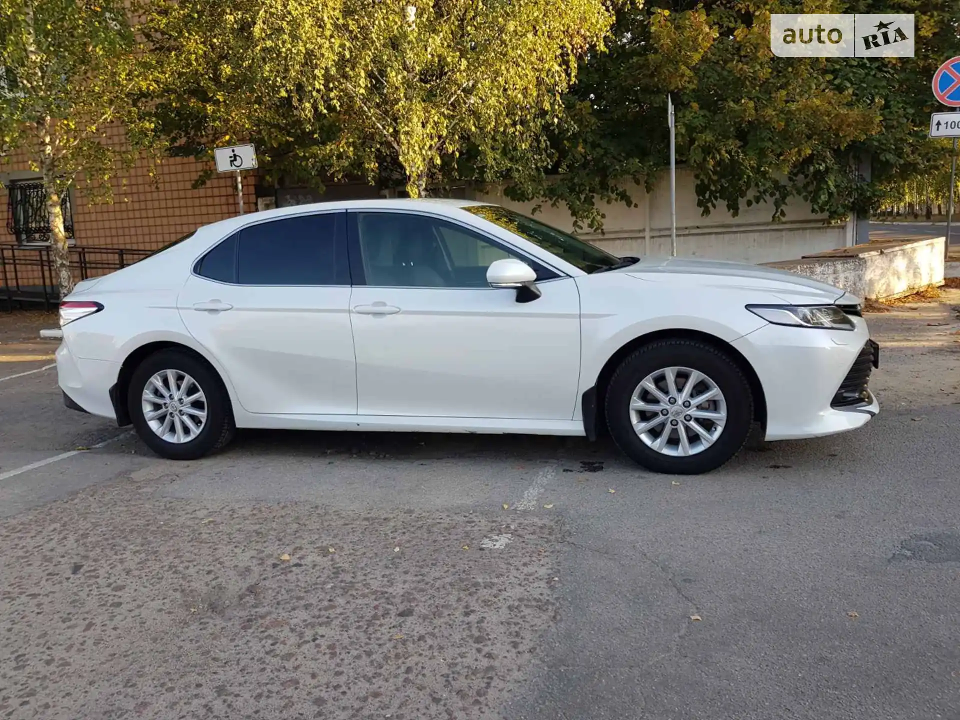 2018 Toyota Camry - мініатюра 6
