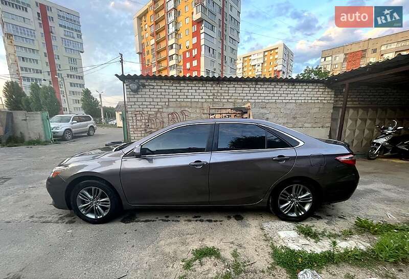 Седан Toyota Camry 2016 в Харькове