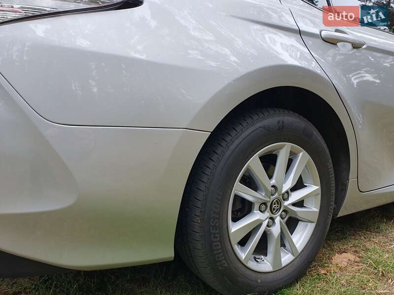 Седан Toyota Camry 2018 в Ахтырке