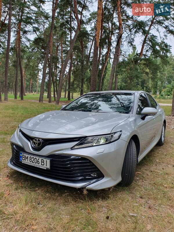 Седан Toyota Camry 2018 в Ахтырке