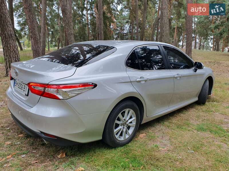 Седан Toyota Camry 2018 в Ахтырке