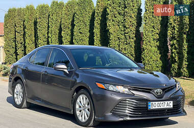 Седан Toyota Camry 2018 в 