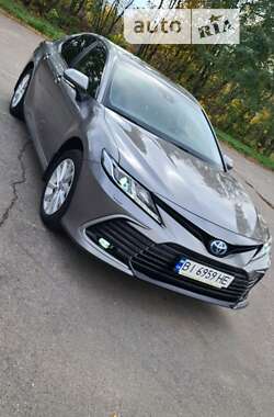 Седан Toyota Camry 2021 в Полтаві