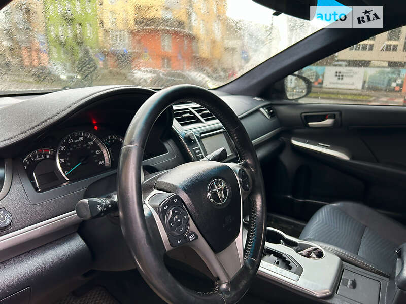 Седан Toyota Camry 2013 в Львове фото 7 Седан Toyota Camry 2013 в Львове