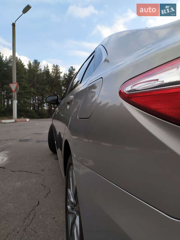 Седан Toyota Camry 2015 в Харкові