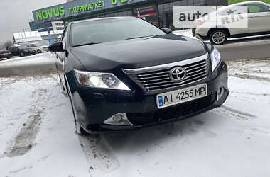 Седан Toyota Camry 2011 в Києві