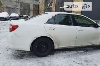 Седан Toyota Camry 2014 в Києві