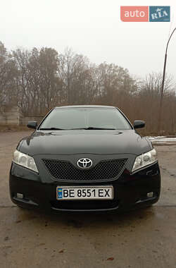 Седан Toyota Camry 2008 в Южноукраинске