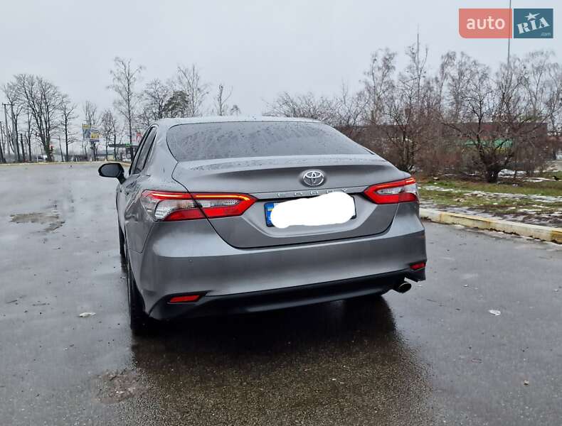 Седан Toyota Camry 2021 в Киеве