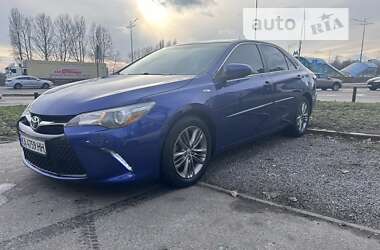 Седан Toyota Camry 2015 в Киеве