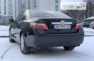 Седан Toyota Camry 2010 в Виннице