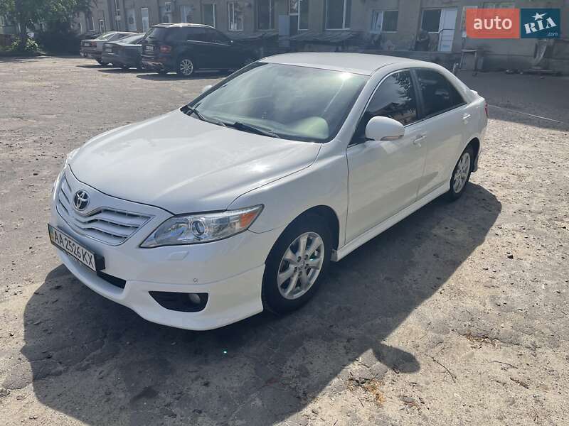 Седан Toyota Camry 2009 в Ковелі