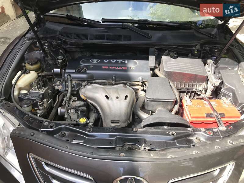 Седан Toyota Camry 2006 в Виннице