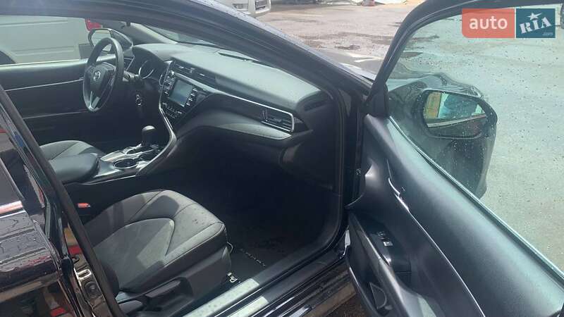 Седан Toyota Camry 2019 в Кременчуці