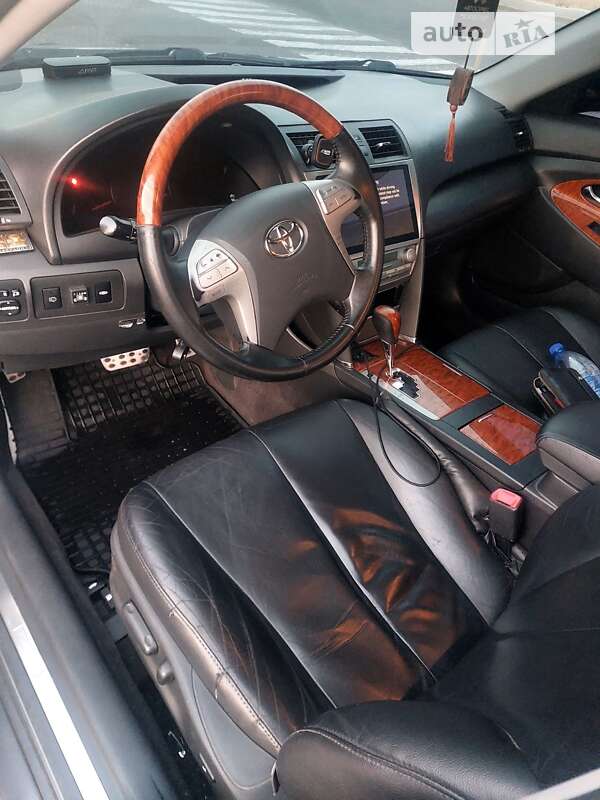 Седан Toyota Camry 2008 в Києві