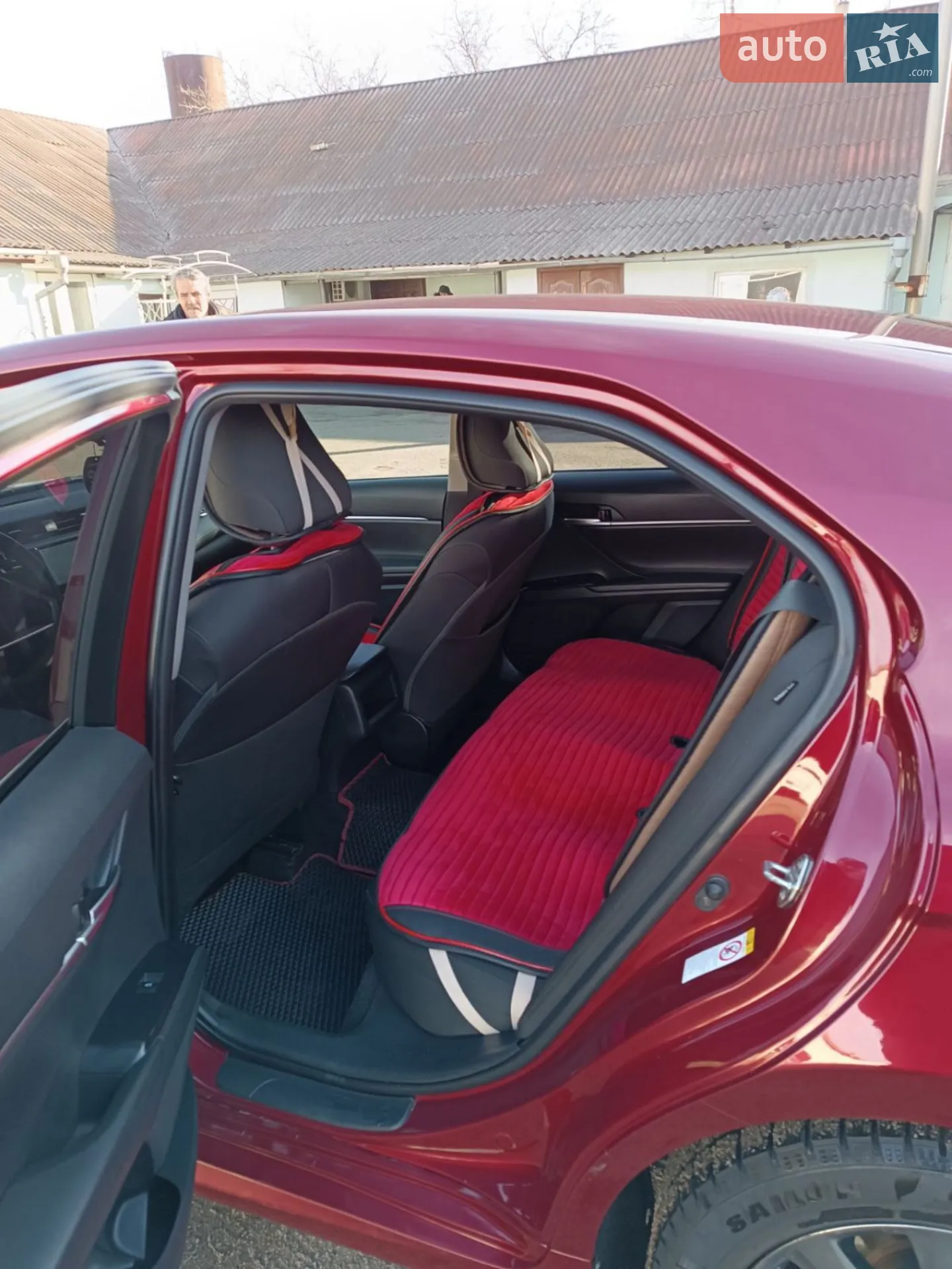 2018 Toyota Camry - мініатюра 16