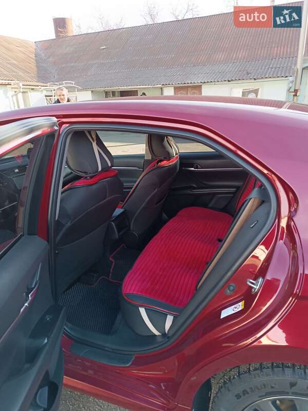 Седан Toyota Camry 2018 в Любашівці