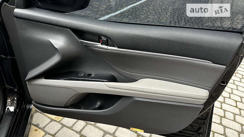 Седан Toyota Camry 2017 в Вінниці