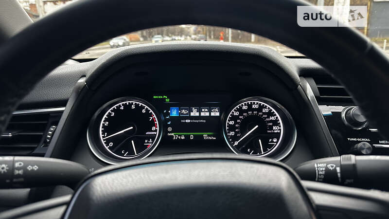 Седан Toyota Camry 2017 в Вінниці