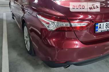 Седан Toyota Camry 2018 в Киеве