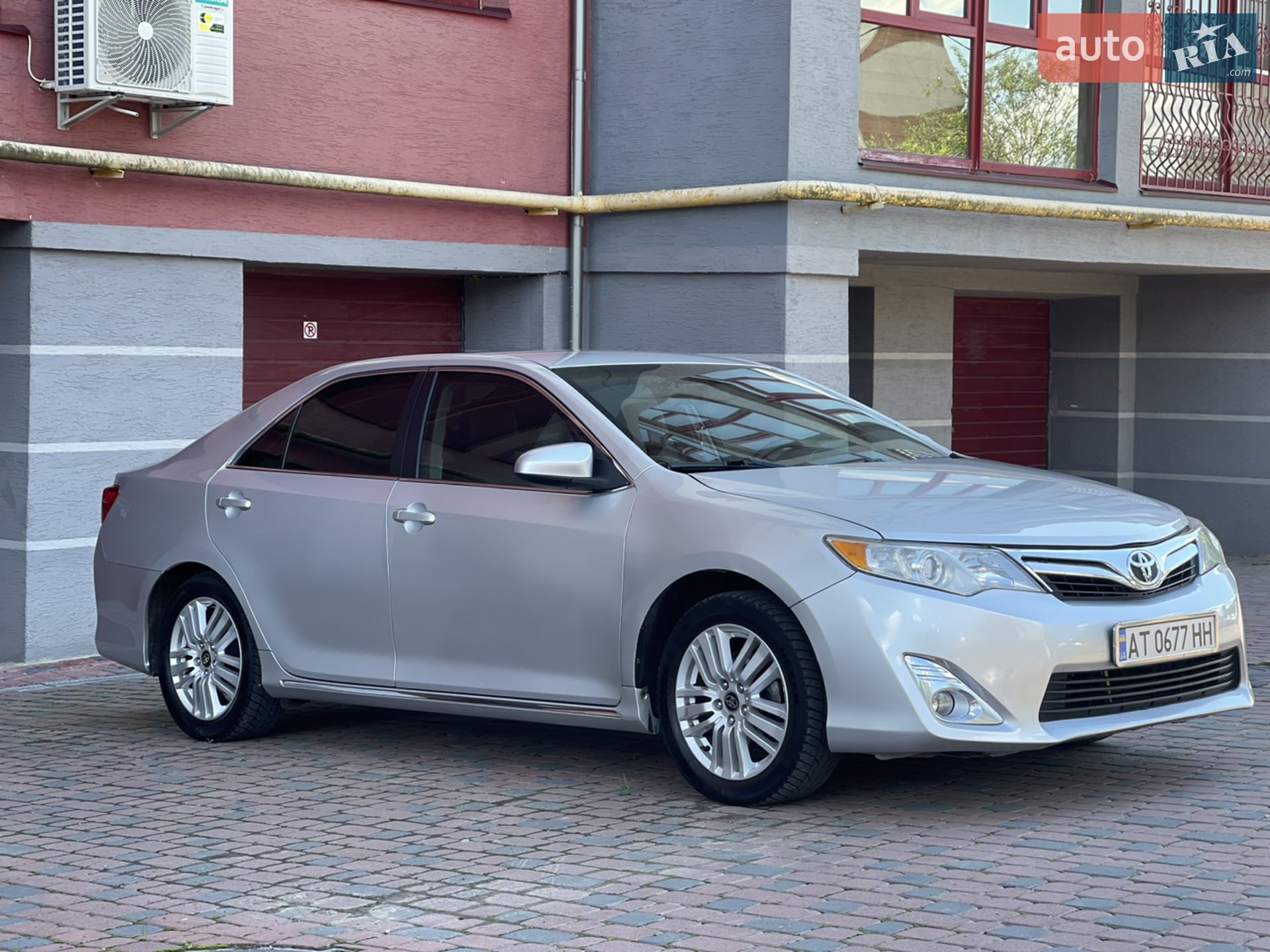 2014 Toyota Camry - фото 1