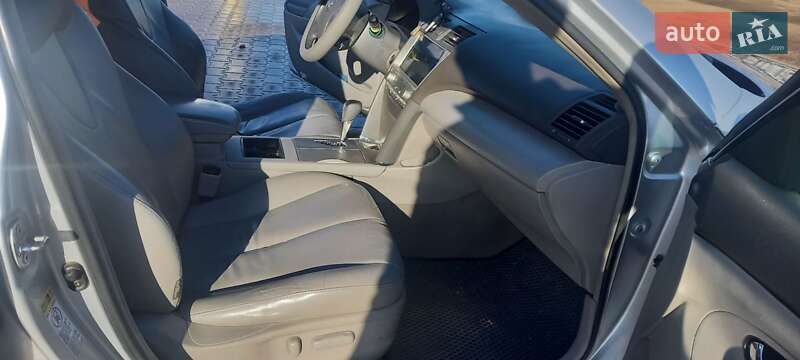 Седан Toyota Camry 2007 в Чернівцях
