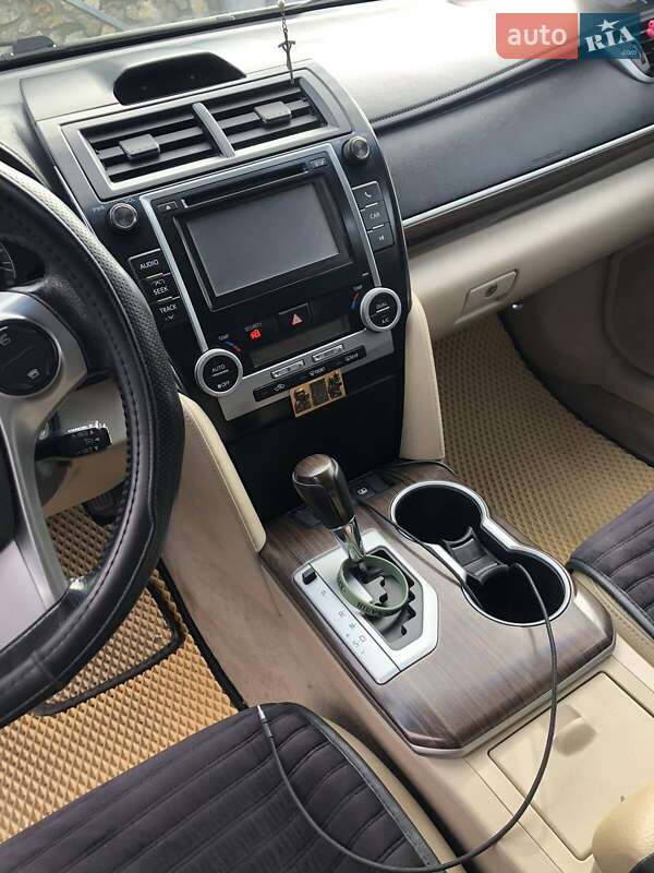 Седан Toyota Camry 2012 в Тернополе фото 15 Седан Toyota Camry 2012 в Тернополе